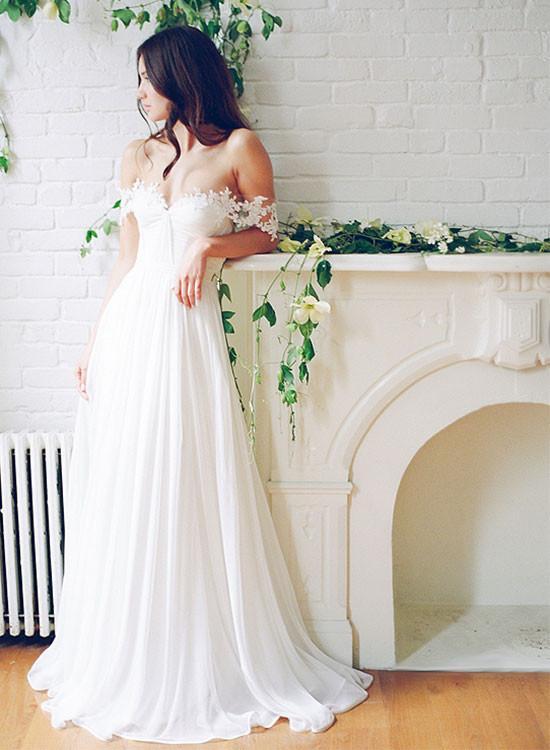 Long Wedding Dress, Chiffon Wedding Dress, A-Line Bridal Dress, Off-Shoulder Wedding Dress, Lace Wedding Dress, Backless Wedding Dress, Beach Wedding Dress, LB0457